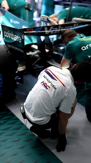 The rhythm of qualifying day....
